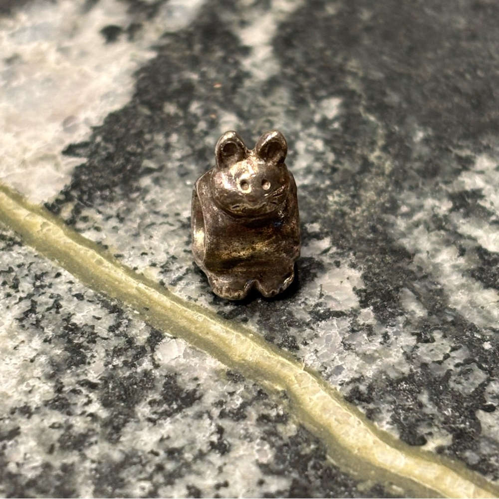 Authentic & Retired Pandora Moments Silver Cat Charm 925